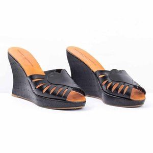 Robert Clergerie Diane Leather Wedge Sandals with Heart on Vamp